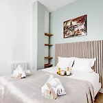 Bluestay 37 - Superb Apartment